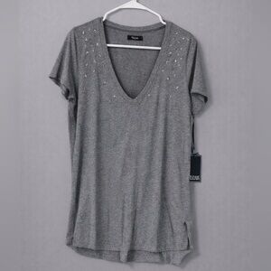 Michael Lauren gray top with silver star embellishment
